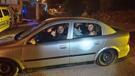 Sanki sihirbaz kutusu! Kütahya’da 5 kişilik otomobilden 8 üniversiteli döküldü