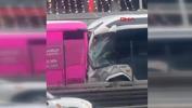 Son dakika: İstanbul'da iki metrobüs çarpıştı: 1 ölü, 40 yaralı