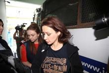 Saçan: Asıl isim Tuğba Babuna