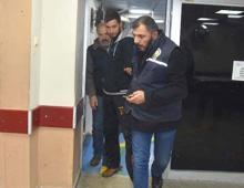 Eşini öldüren koca, arkadaşının evinde yakalandı