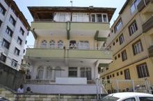 Polis cinnet getirdi Anne ve babasını öldürdü...