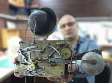 550 yıllık saatleri tamir edip ilk günkü ihtişamına kavuşturuyor