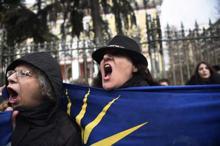 Tüm dünyada son dakika Yunanistan parlamentosu onayladı