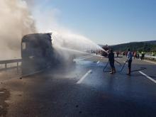 TEMde TIR yangını Trafik ulaşıma kapatıldı