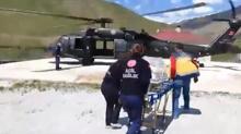 Hayati tehlikesi bulunan bebeğe polis helikopteriyle sevk