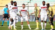 İstanbulspor - Sivasspor maçından kareler