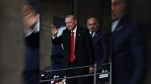 Cumhurbaşkanı Erdoğan, Berlin Olimpiyat Stadına geldi ve millileri yalnız bırakmadı
