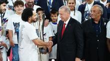 Anadolu Efesin kupa töreninden kareler