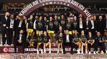 Cumhurbaşkanlığı Kupasında Fenerbahçe Opetin şampiyonluk kutlaması