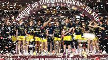 Cumhurbaşkanlığı Kupasında Fenerbahçe Opetin şampiyonluk kutlaması