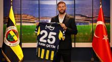 Tarık Çetinin imza töreninden kareler