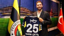 Tarık Çetinin imza töreninden kareler