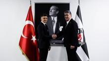 Rıdvan Yılmazın imza töreninden kareler
