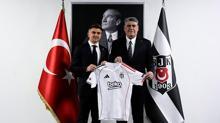 Rıdvan Yılmazın imza töreninden kareler