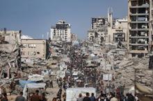 Gazzede ateşkesin yürürlüğe girmesiyle binlerce Filistinli kuzeydeki evlerine dönmeye başladı