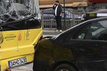 İETT otobüsü durağa daldı: 1 kişi altında kaldı Ölü ve yaralılar var