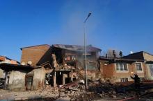 Erzurumda doğal gaz dehşeti 2 ev yıkıldı