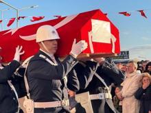 Kahraman şehitlerimiz için Yalovada veda töreni: 3 polis memuru son yolculuklarına uğurlandı