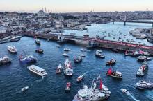 İstanbul sabaha Filistin için uyandı Sabah namazında yola çıkan binler, Galata Köprüsü’ne yürüdü