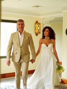 Özcan Denizin eşi Samar Deniz ilk kez anlattı Sıradışı bir evlilik teklifi: 1 hafta sonra anladım