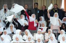 AK Partili kadınlardan Başkan Güneşe şalvarlı destek