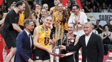 Sultanlar Liginde şampiyon VakıfBank kupasına kavuştu