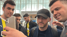 İstanbuldan ayrılan Domenico Tedescoya havalimanında Fenerbahçe taraftarından ilgi İşte fotoğraflar
