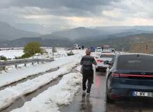 SON DAKİKA Peş peşe gelen sağanak uyarılarının ardından cadde ve sokaklar göle döndü Birçok ilden afet görüntüleri geliyor