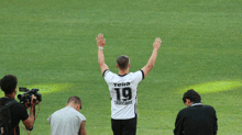 Beşiktaş, Trossarda imza töreni düzenledi
