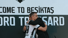 Beşiktaş, Trossarda imza töreni düzenledi
