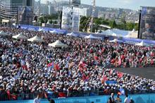 AK Parti 25. yıl coşkusu Vatandaşlardan yoğun ilgi