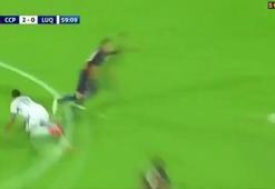 Tüm stad yıkıldı! attığı golle Puskas'a göz kırptı...