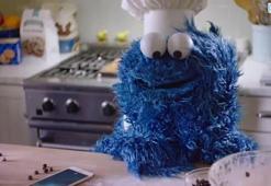 Kurabiye Canavarı "Siri" ile karşımızda!