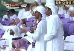 Emenike durdu, Ryan Babel vurdu!