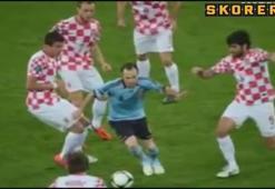 Tsubasa değil Iniesta!