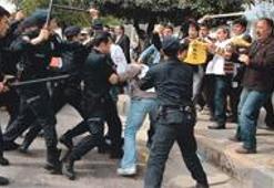 Tekel’cilerin eyleminde arbede