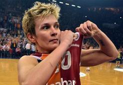 Işıl Alben 'Galatasaray'ı sildi