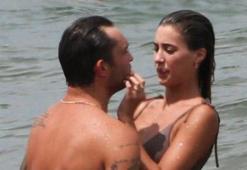 Ed Westwick ile Jessica Serfaty sahilde aşka geldi