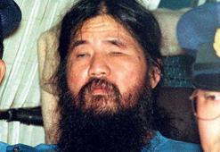 Tarikat lideri idam edildi