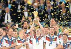 Bu kitaplar futbol ateşini harlayacak