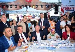 Muharrem İnce Avcılar'da iftar yemeğine katıldı