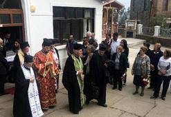 Yunanistan'da vefat etti, vasiyeti üzerine Gökçeada'da toprağa verildi