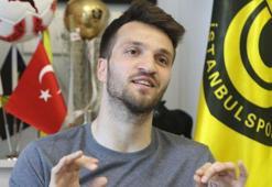 Okan Kocuk: "Top kurtarmakla kaleci olunmuyor"