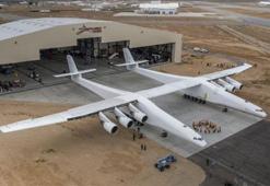 Dünyanın en büyük uçağı! Tam 230 ton...