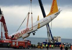 Trabzon'daki uçak için kurtarma operasyonu...