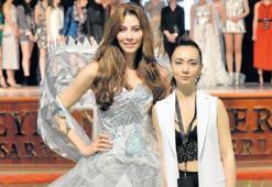 Öğrencilerin tasarımlarıyla podyumdalar