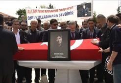 Emine Ün gözyaşlarına hakim olamadı