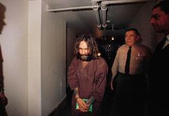Son dakika: Charles Manson 82 yaşında öldü!