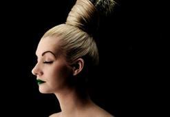 Radyasyondan korkan kaktüse sarıldı!