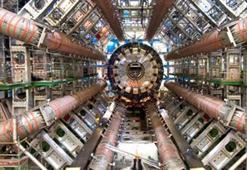 CERN deneyleri 'Higgs Bozonu'na ışık tuttu